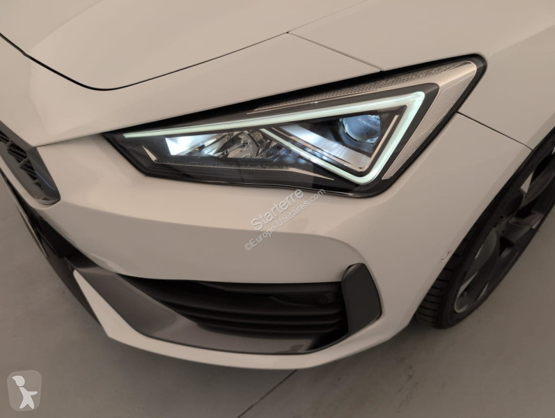 Véhicule utilitaire Cupra  LEON