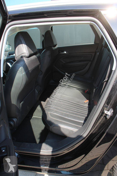 عربة نفعية Peugeot