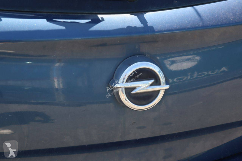 Samochód dostawczy Opel