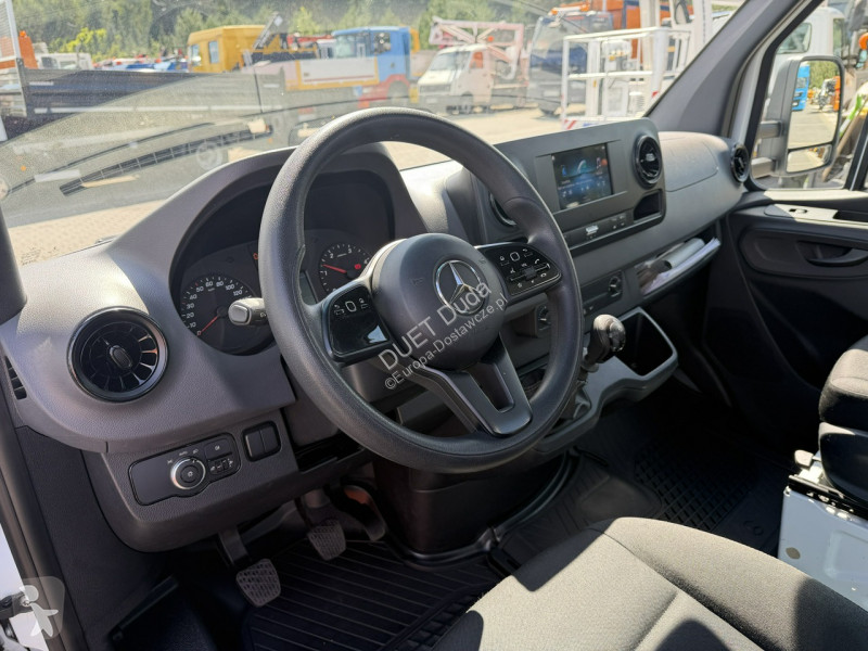 Furgoneta Mercedes