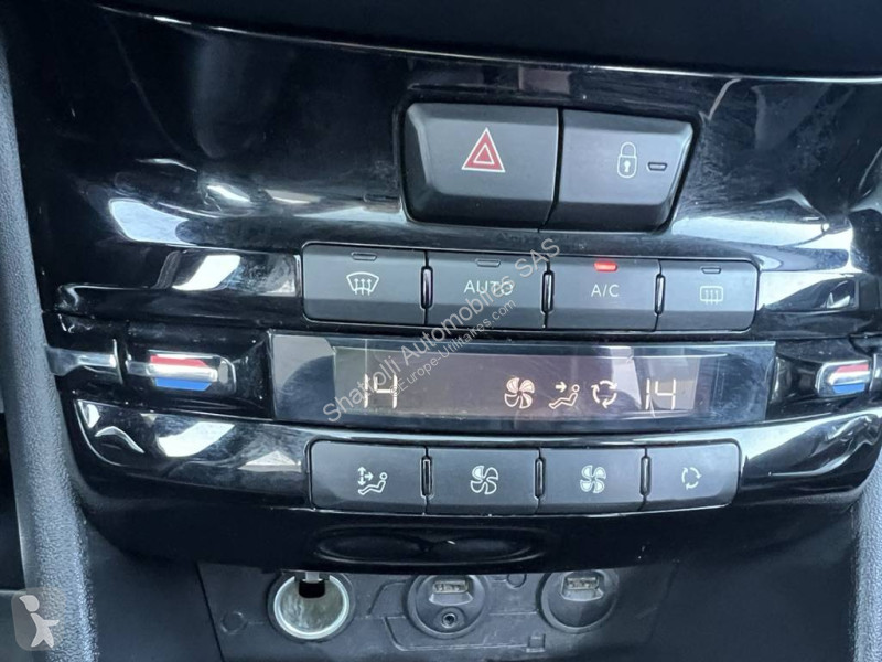 Peugeot 1.6 e-HDi 92ch 5cv Féline 1erMain 5Port...