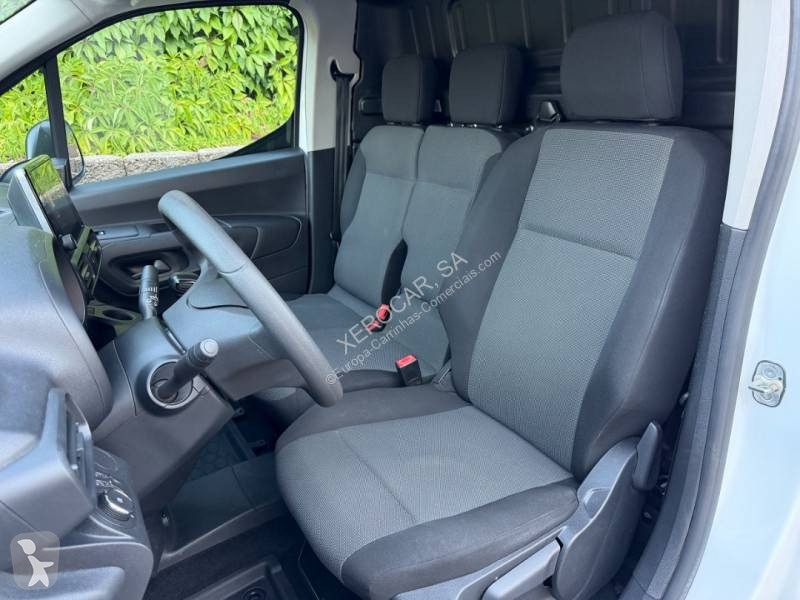 Véhicule utilitaire Opel 1.5 CDTi 100HP 3L
