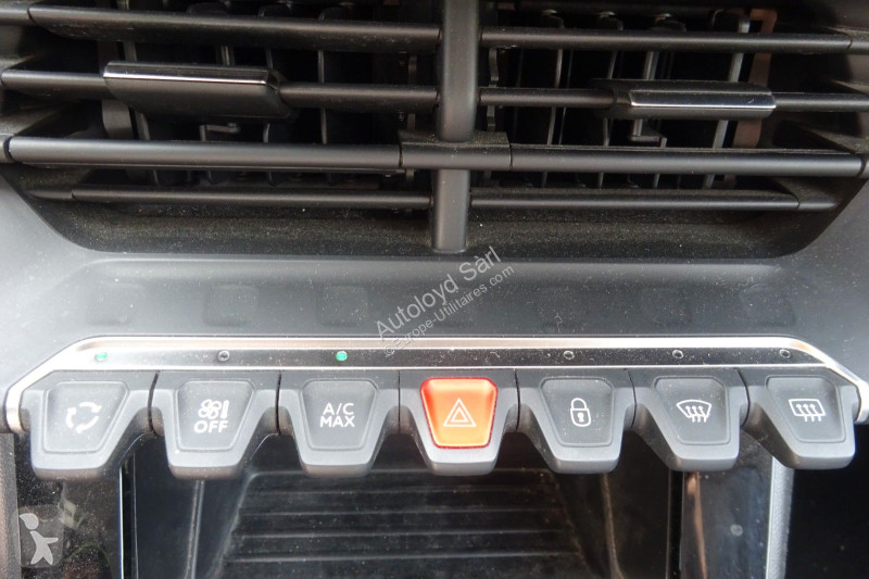 Véhicule utilitaire Peugeot STE 1,5 HDI 100