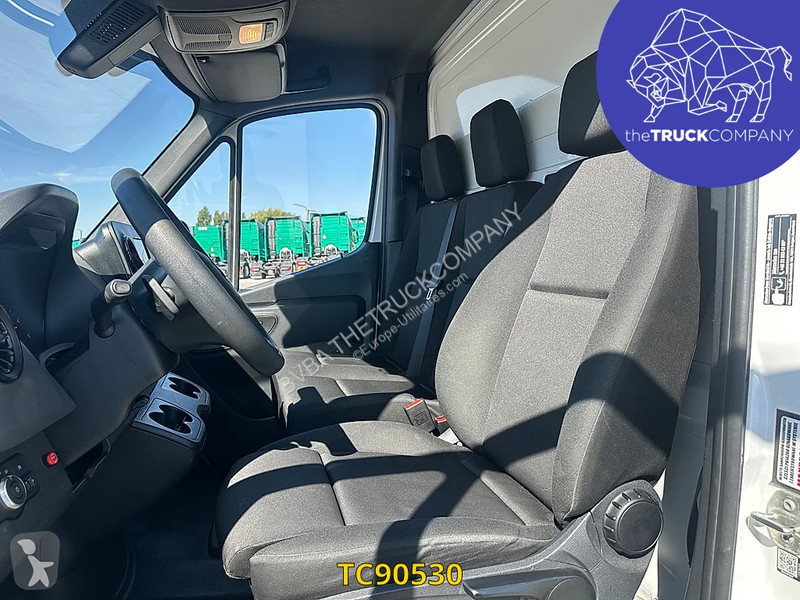 Véhicule utilitaire Mercedes 317 CDI KOFFER MET...