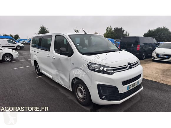 Véhicule utilitaire