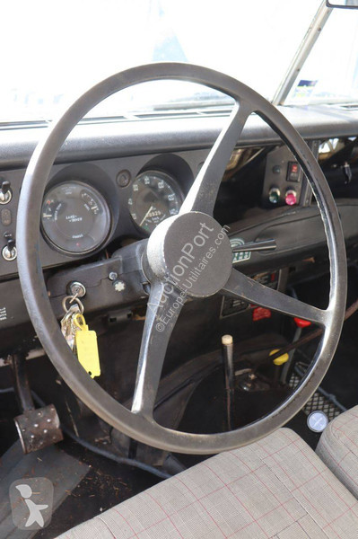 Véhicule utilitaire Land Rover