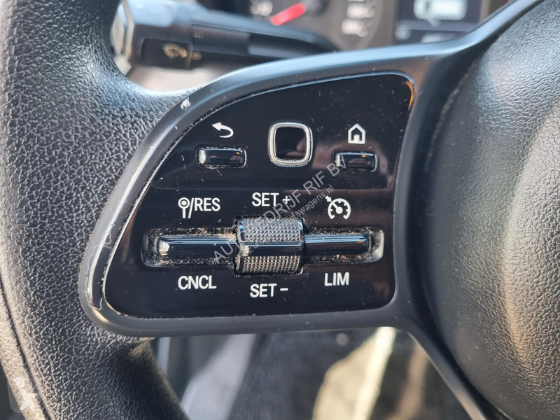 Véhicule utilitaire Mercedes 314 CDI L2H1/...