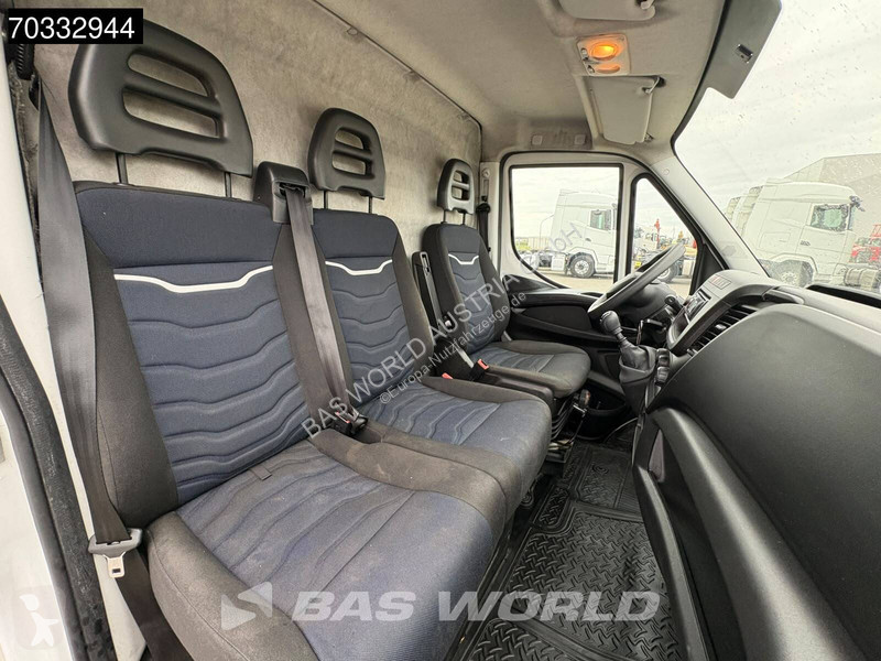Bedrijfswagen Iveco 35C18 3.0L Doppelbereifung...