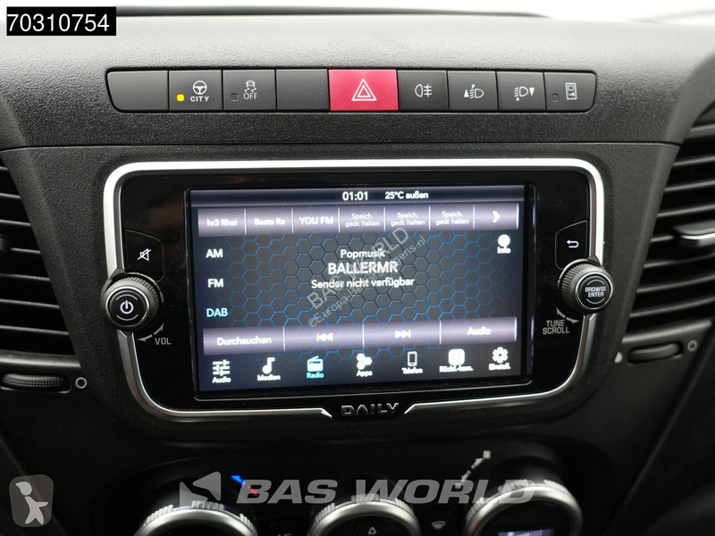 Furgoneta Iveco 35S16 Ladebordwand Automatik...
