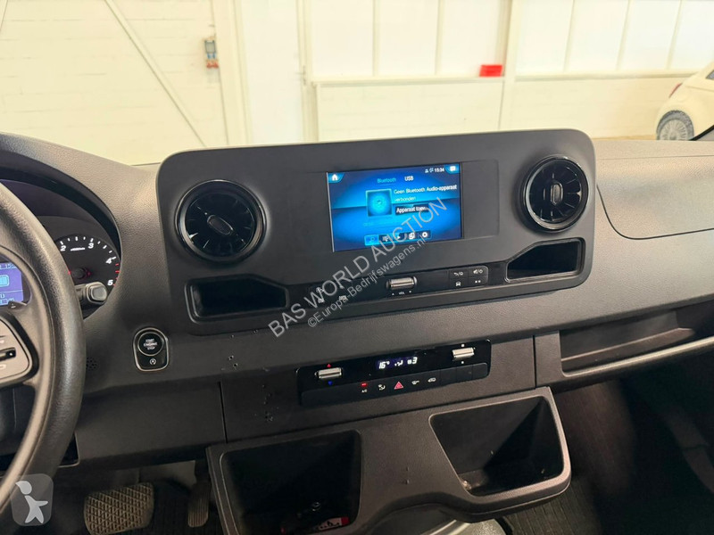 Véhicule utilitaire Mercedes 316 2.2 CDI L2H2...