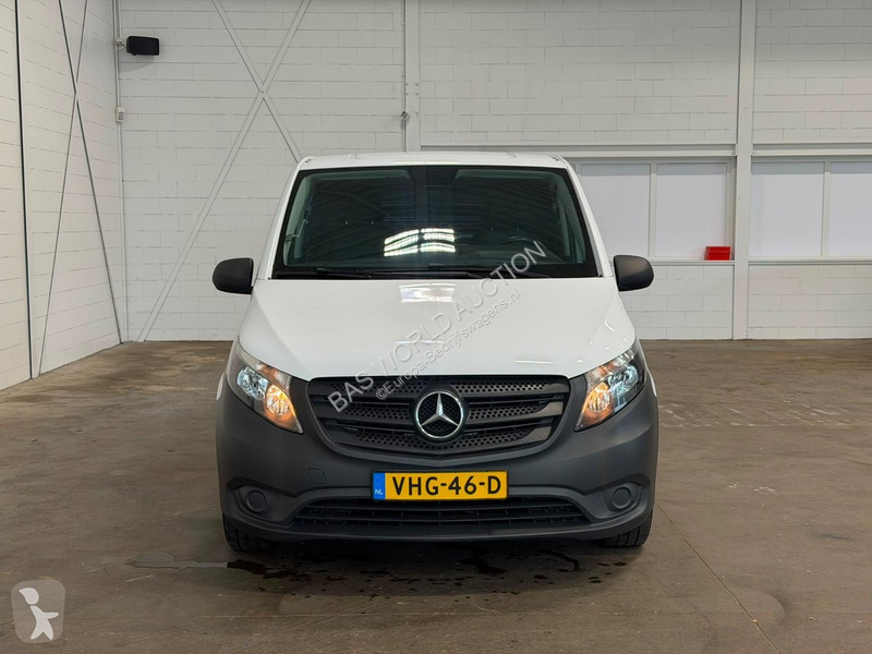 Véhicule utilitaire Mercedes Lang Vito