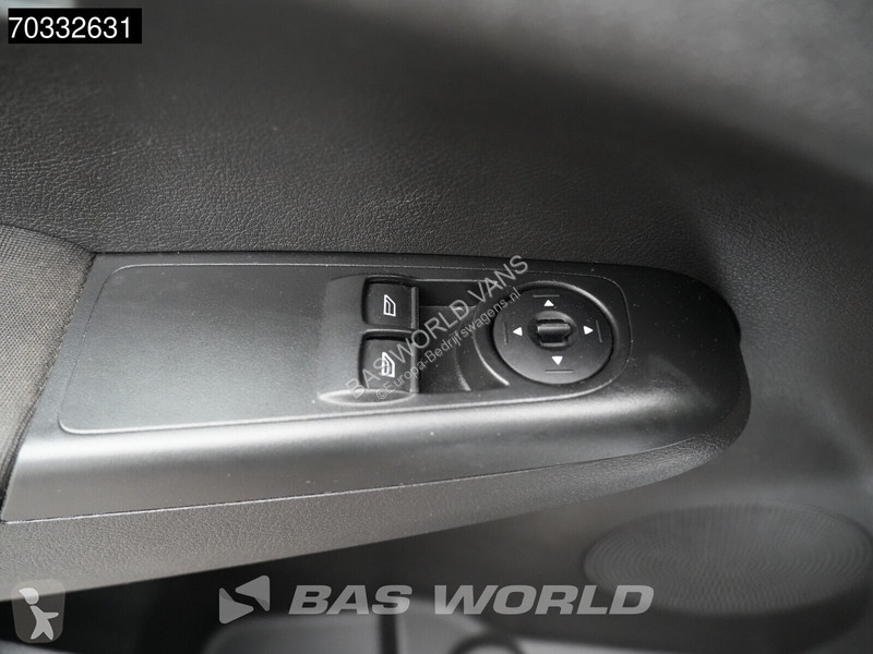 Véhicule utilitaire Ford Courier Benzine L1H1...