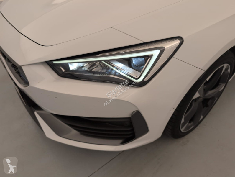 Véhicule utilitaire Cupra  LEON