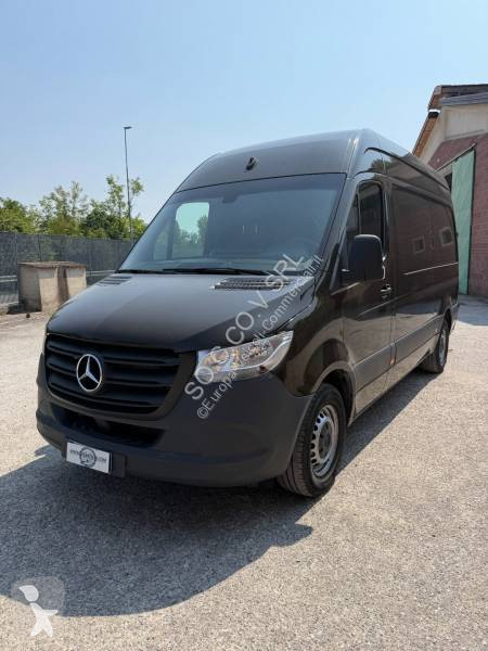 Bedrijfswagen Mercedes