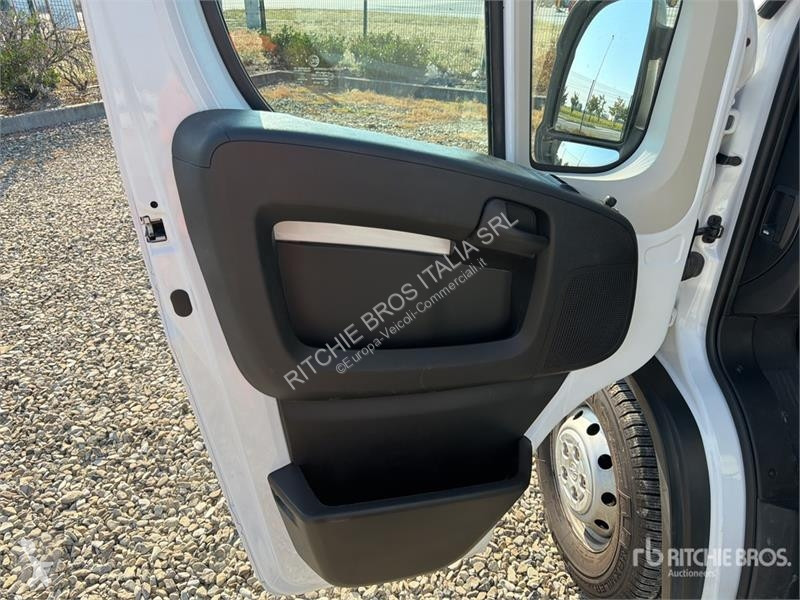 Véhicule utilitaire Opel