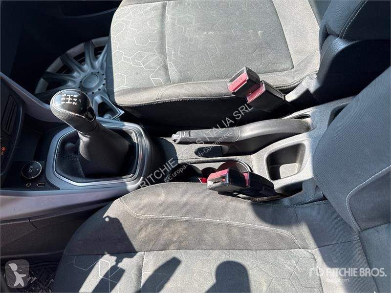 Véhicule utilitaire Ford