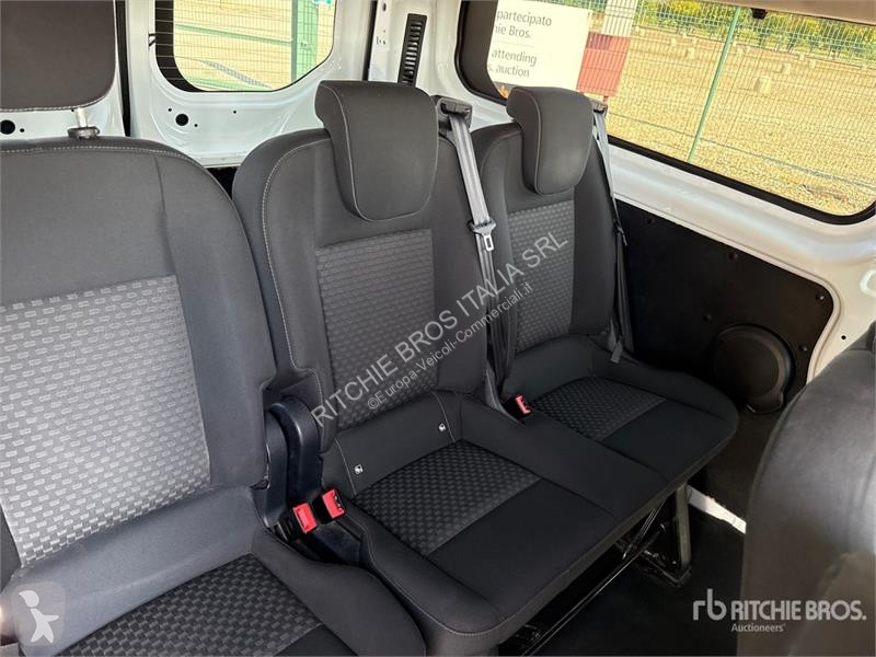 Лекотоварен автомобил Ford 2.0 TDCI 77