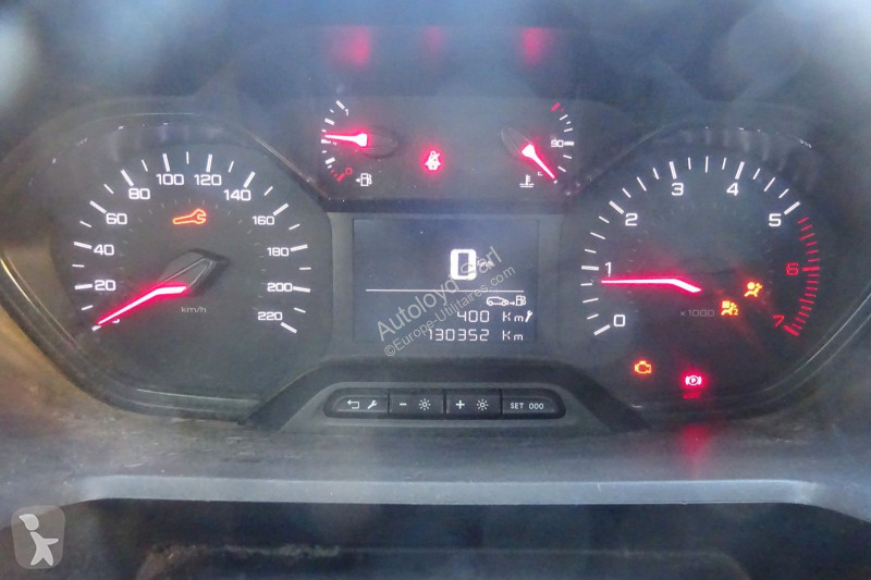 Véhicule utilitaire Peugeot PARTNER 1,5 HDI 100