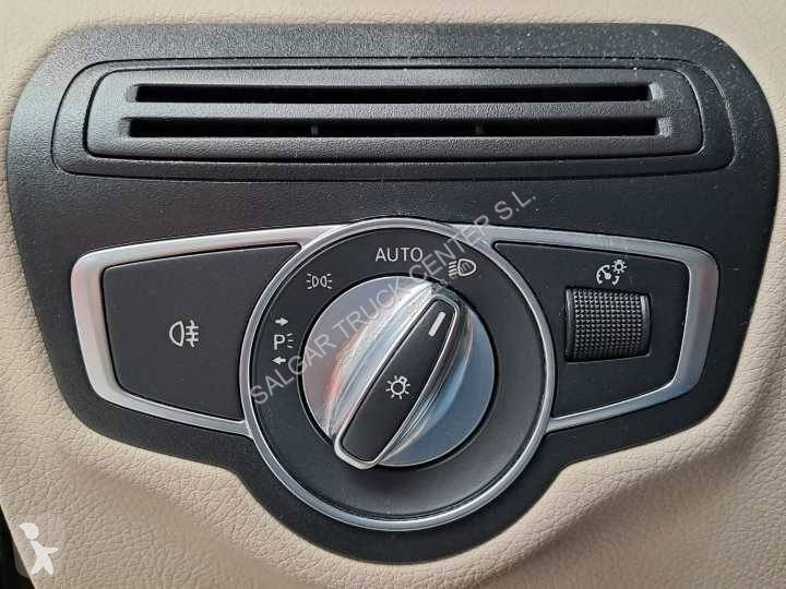 Furgoneta Mercedes 220D