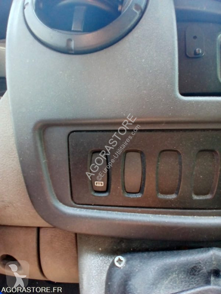 Комерційні автомобілі Renault MASTER