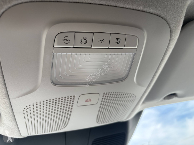 Комерційні автомобілі Mercedes VITO FOURGON 119...