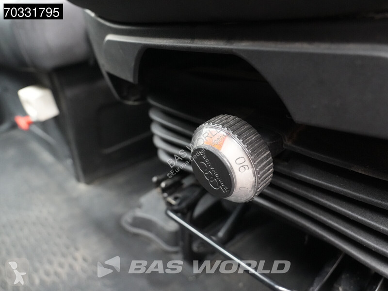 Коммерческий автомобиль Iveco 35S18 3.0 180PK...