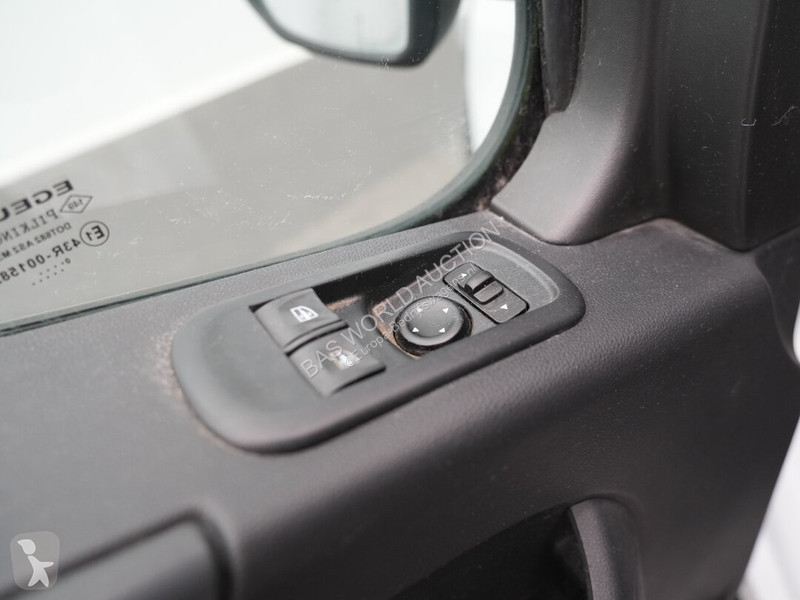 Furgoneta Renault 135PK