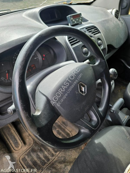 Лекотоварен автомобил Renault