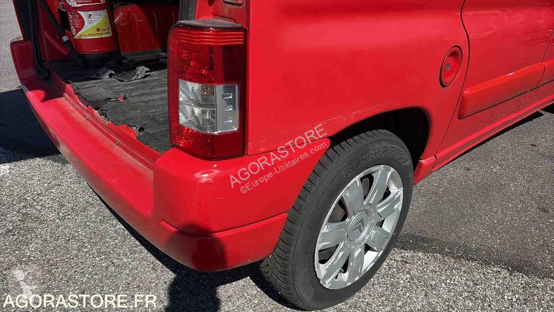 Лекотоварен автомобил Citroën BERLINGO