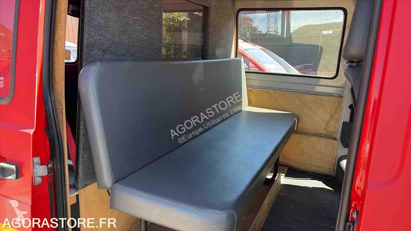 Лекотоварен автомобил Renault TRAFIC
