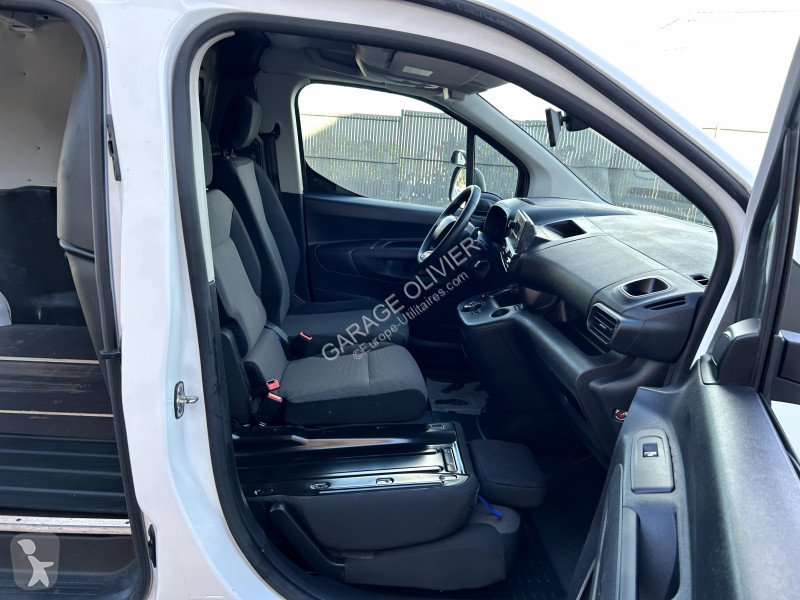 Лекотоварен автомобил Citroën XL 950KG 1.5...