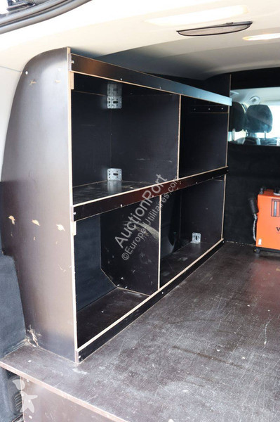 Mercedes  van
