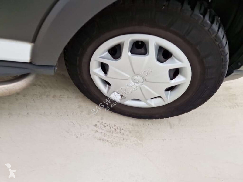Užitkové vozidlo Ford 350 2.0 TDCI L3H2 Trend...