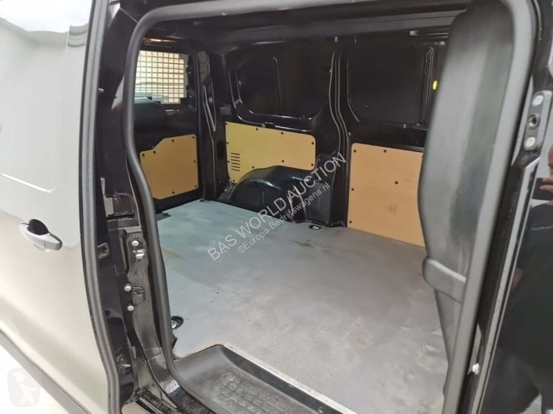 Užitkové vozidlo Peugeot 2.0 BlueHDi 145 EAT8...
