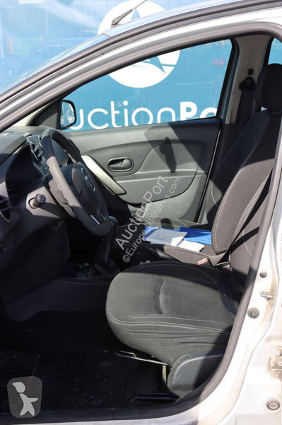 Haszongépjármű Dacia