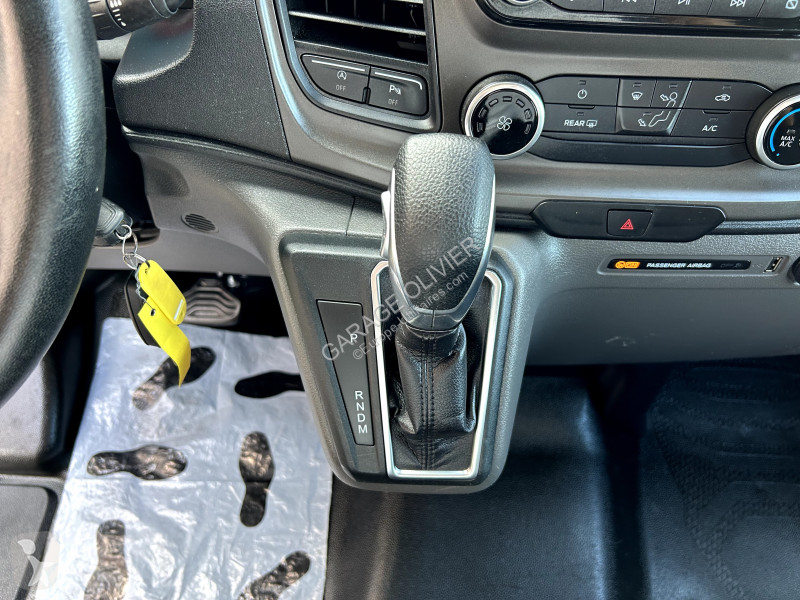Véhicule utilitaire Ford 300 L1H1 2.0 Ecoblue...