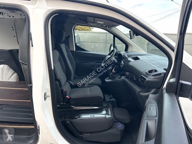 Užitkové vozidlo Citroën M 1000KG 1.5 Bluehdi...
