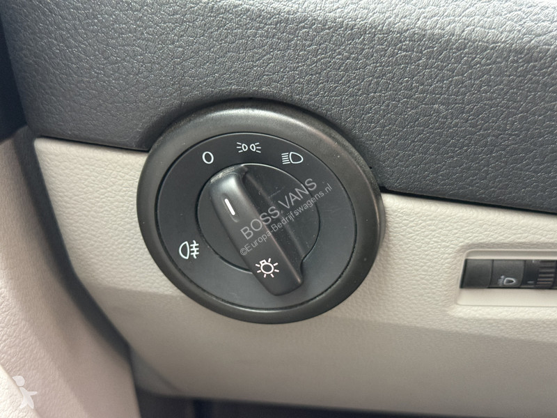 Veículo utilitário Volkswagen T6 150PK Open...