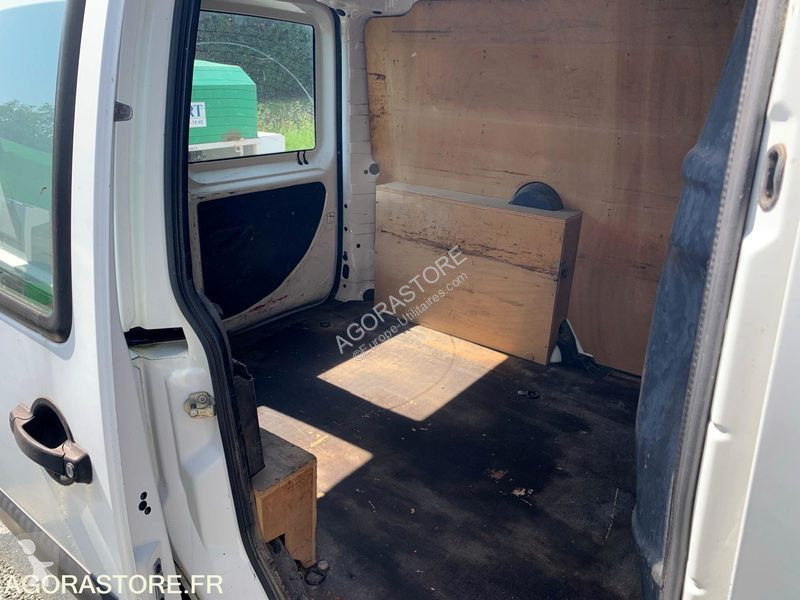 Véhicule utilitaire Fiat DOBLO