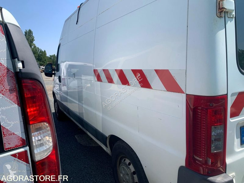 Véhicule utilitaire Peugeot BOXER