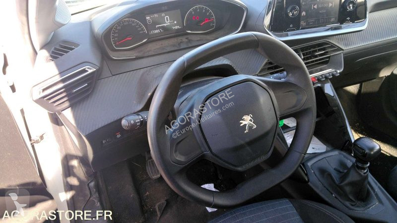 Véhicule utilitaire Peugeot 208