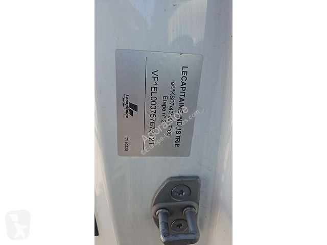 Véhicule utilitaire Renault TRAFIC