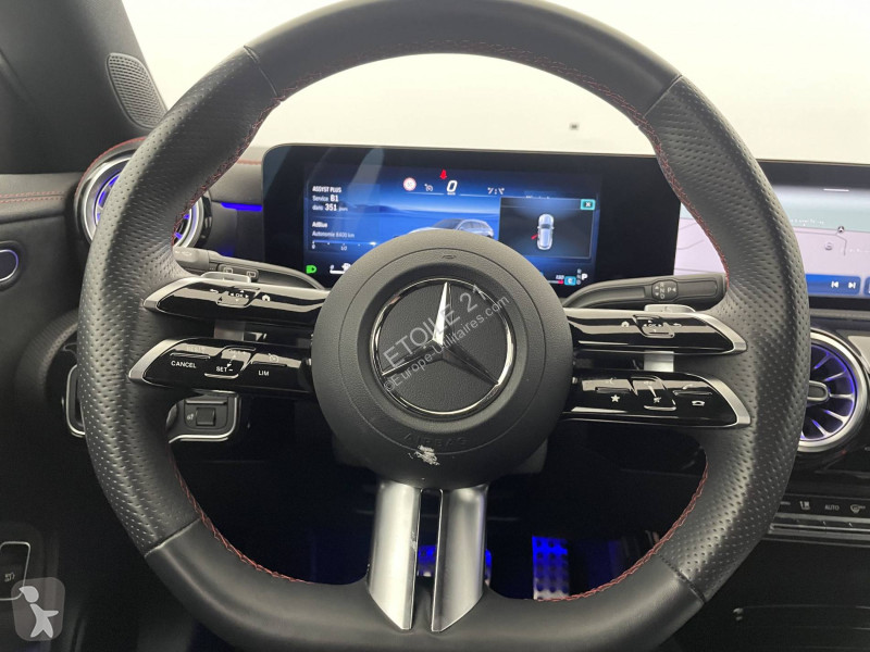 Véhicule utilitaire Mercedes CLA Shooting Brake...