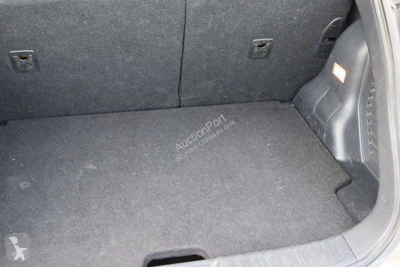 Nissan  van