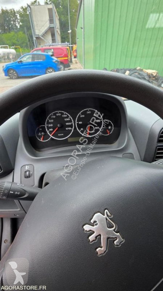 Samochód dostawczy Peugeot BOXER