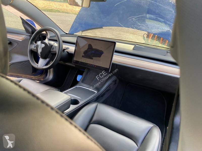 Véhicule utilitaire Tesla