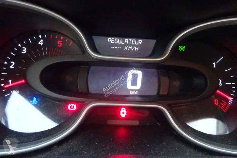 Véhicule utilitaire Renault TRAFIC 2,0 DCI 120