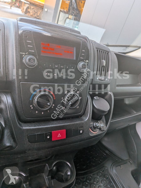 Véhicule utilitaire Fiat Multijet 130 / Nur...