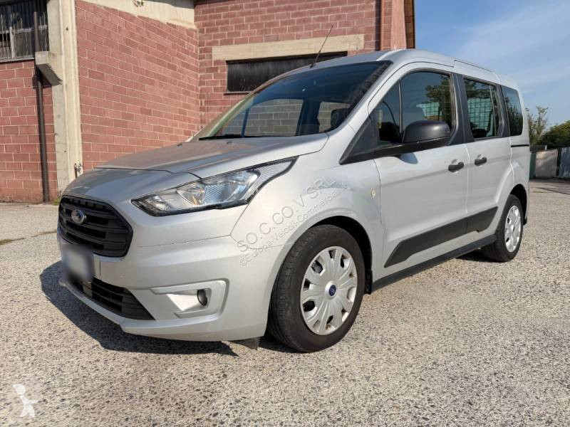 Véhicule utilitaire Ford