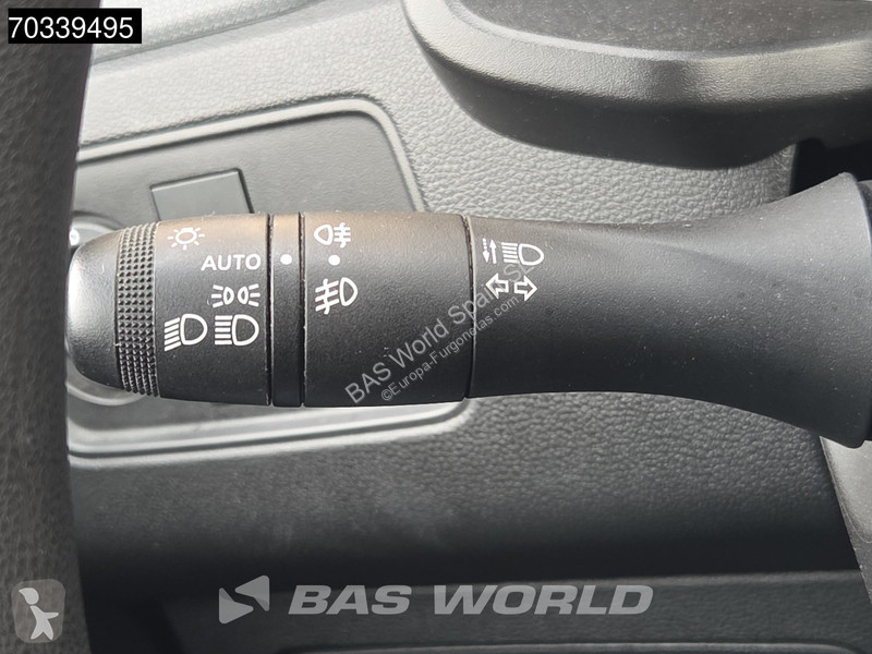 Véhicule utilitaire Renault 95pk ITV 08-2027 -...
